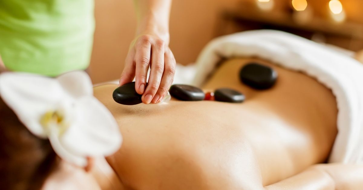 Liệu trình Massage Trẻ Em sử dụng tinh dầu tự nhiên an toàn