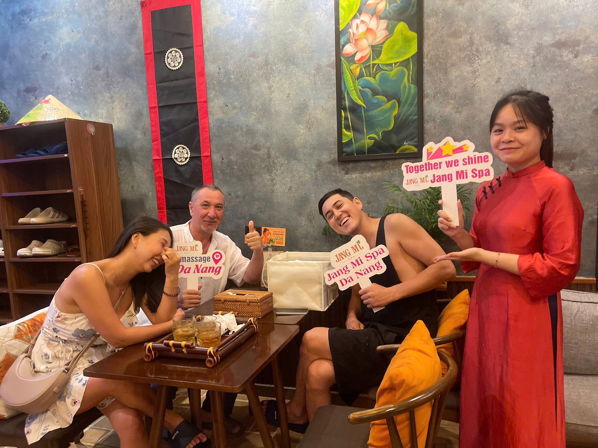 Anniversary Ở Đà Nẵng Nên Đặt Gì ?  7 Gợi Ý Cho Ngày Kỷ Niệm